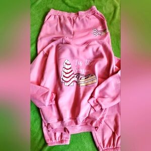 2 pices woman sweater and pants Sz L